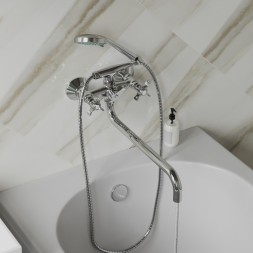 Смеситель для ванны и раковины 1/2 кер. MIXLINE ML30-021 "Classic" - ML30-021